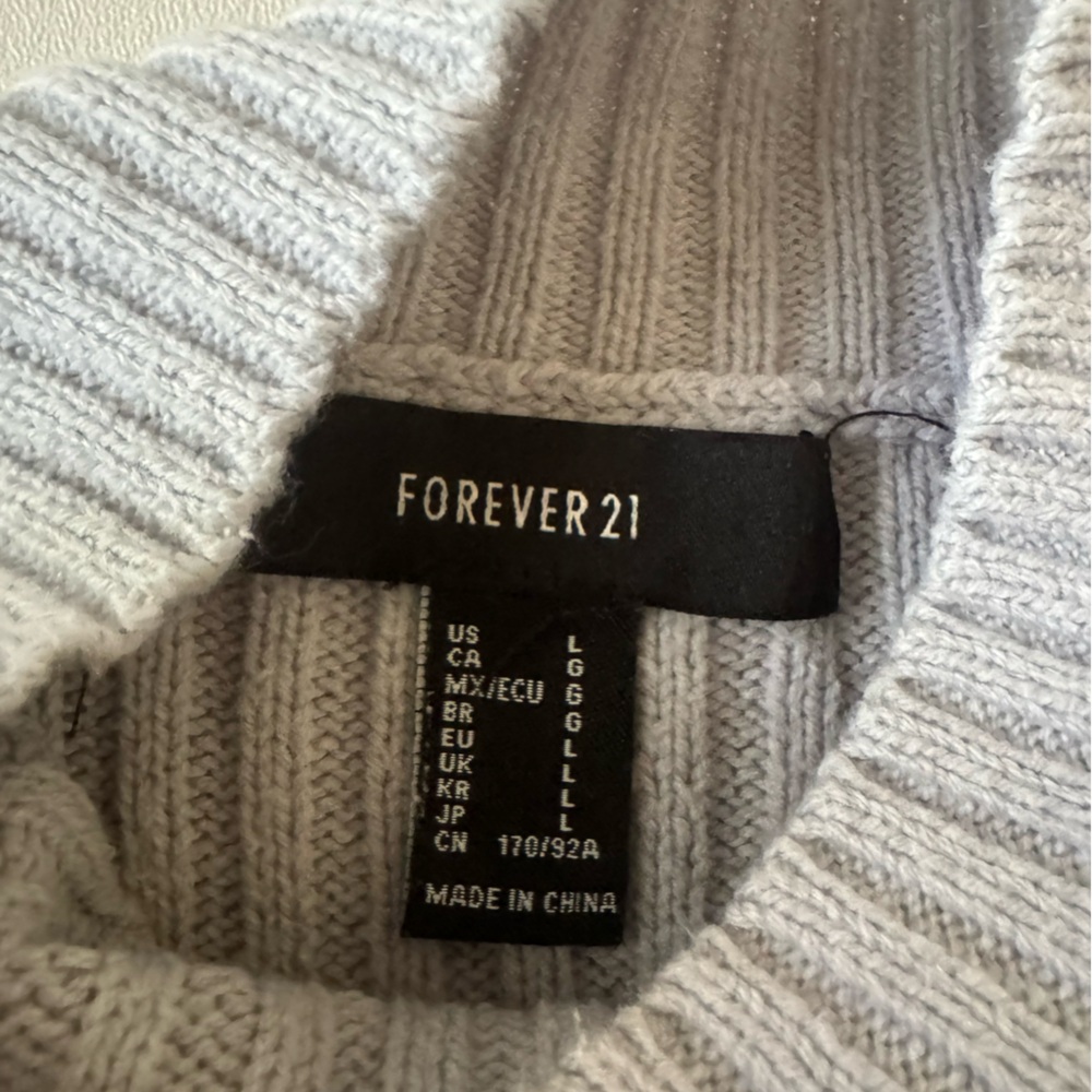 Large Forever 21 Ribbed Gray Sweater - Picture 3 of 3